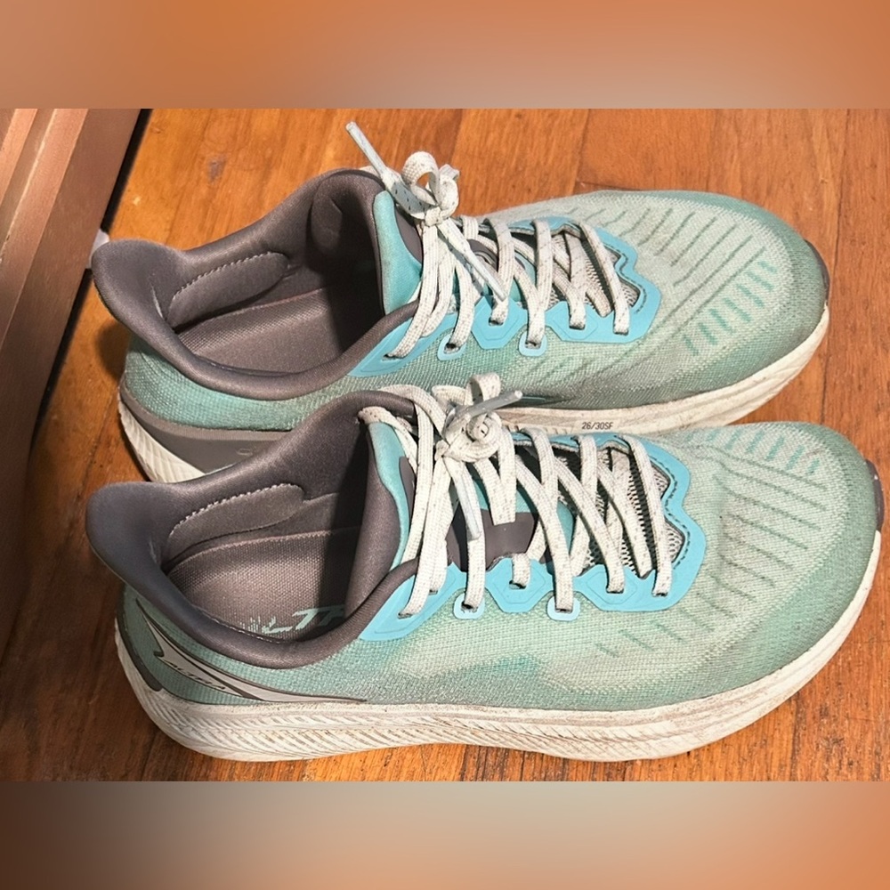 Altra Road Running Shoes - Picture 5 of 5